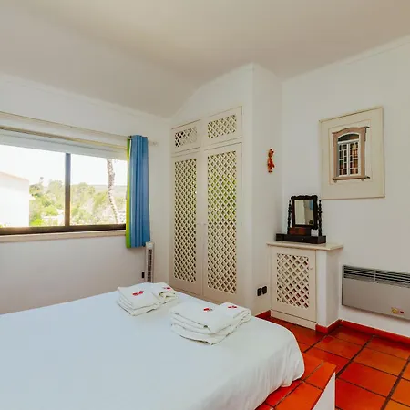 Panoramic Ocean View & Pool In By Rent4rest Villa Sesimbra