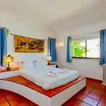 Panoramic Ocean View & Pool In By Rent4rest Сесимбра