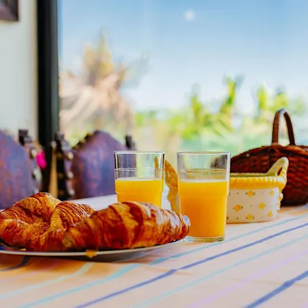 Panoramic Ocean View & Pool In By Rent4rest فيلة