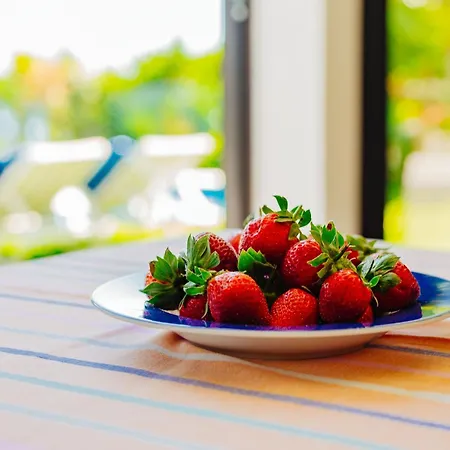 Panoramic Ocean View & Pool In By Rent4rest فيلة سيسيمبرا