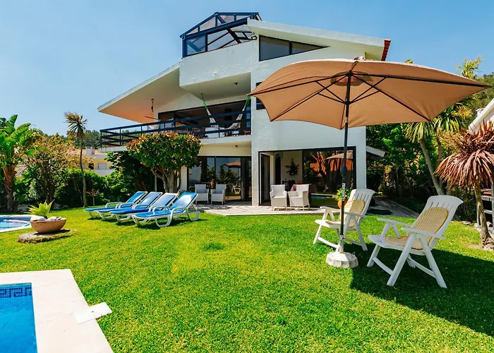 Βίλα Panoramic Ocean View & Pool In By Rent4rest