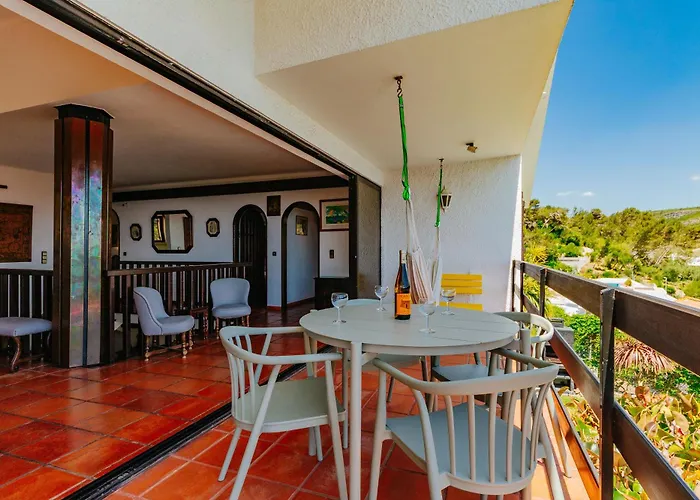 Panoramic Ocean View & Pool In By Rent4rest *