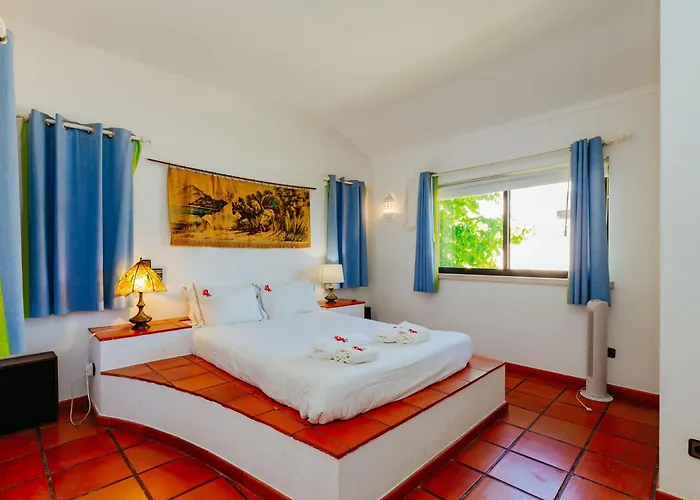 Panoramic Ocean View & Pool In By Rent4rest Σεσίμπρα