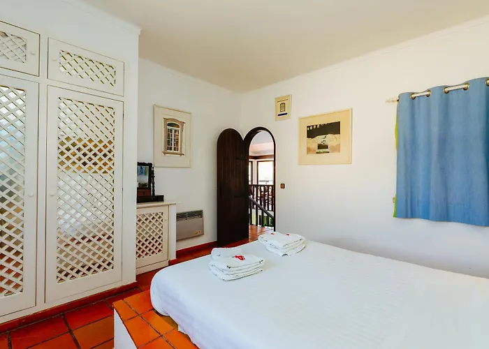 Βίλα Panoramic Ocean View & Pool In By Rent4rest